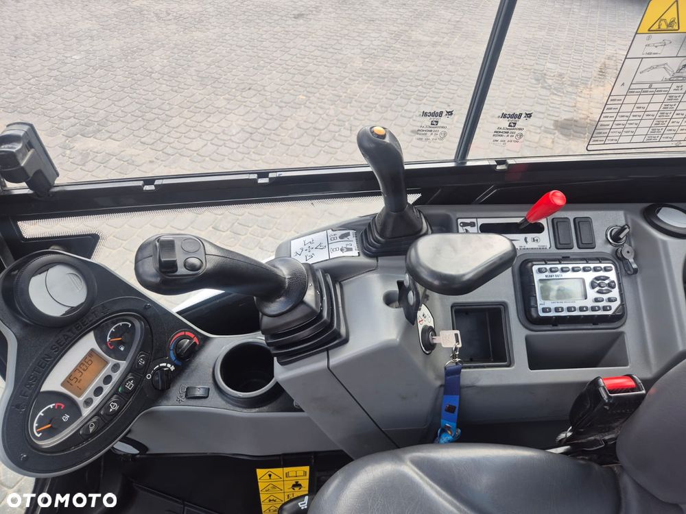 Bobcat E27 - 11