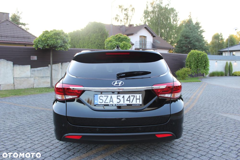 Hyundai i40 Kombi 1.7 CRDi DCT Premium - 12