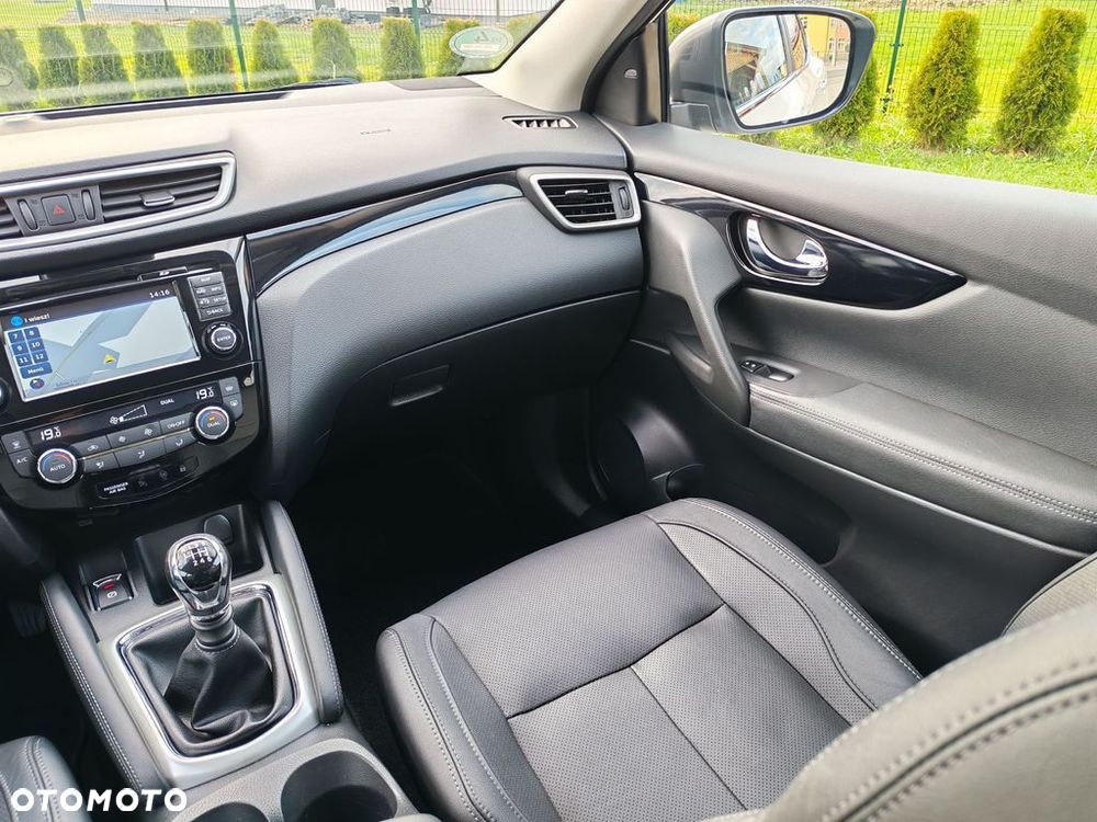 Nissan Qashqai 1.5 dCi DPF 360 - 18