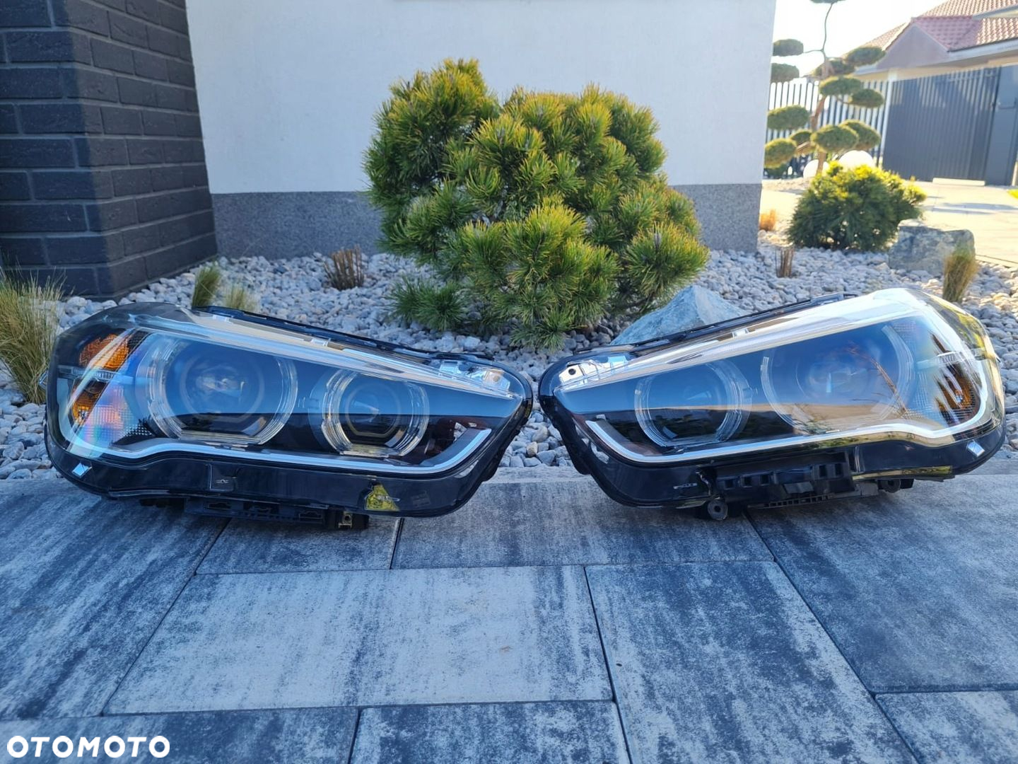 BMW X1 F48 Lampy przód Full Led Dynamic 7472219-02 7495004-06 OKAZJA - 2