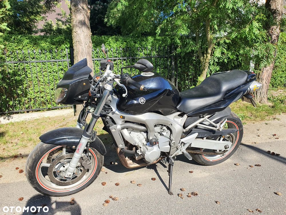 Yamaha FZ6 - 1