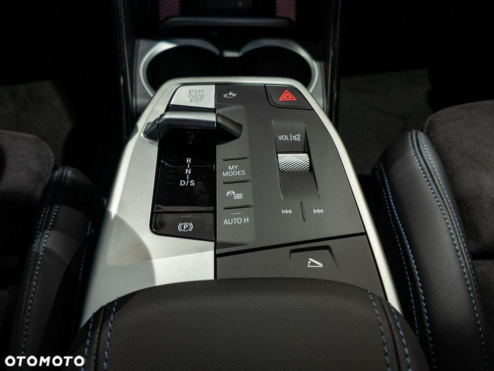BMW X1 sDrive20i mHEV - 20