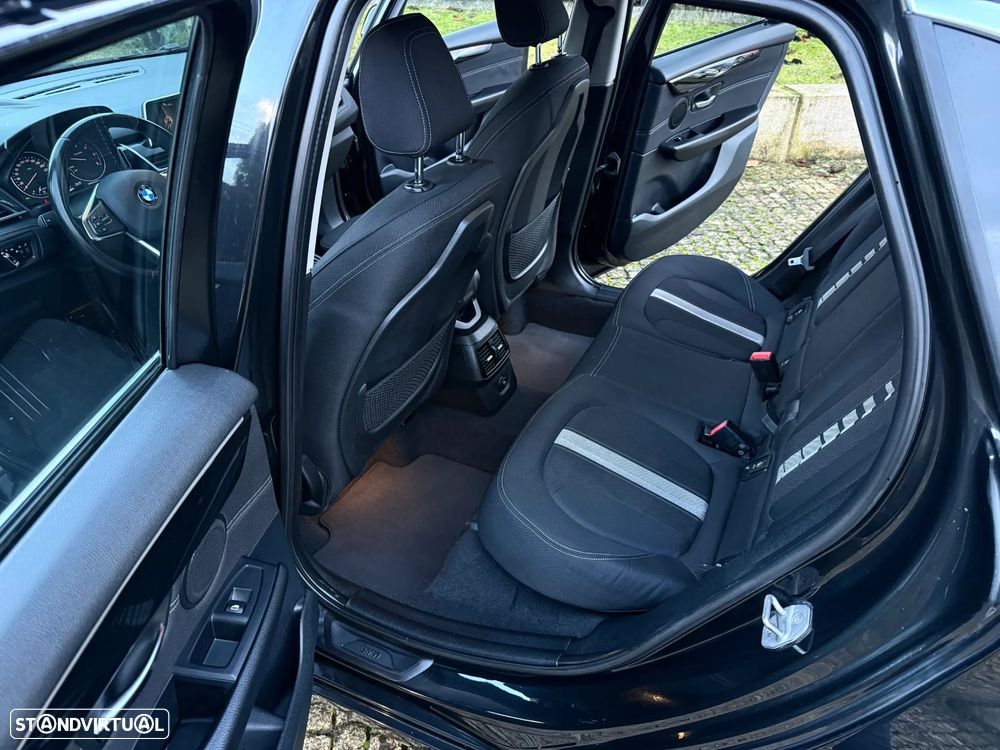 BMW 216 Active Tourer d Line Sport - 23
