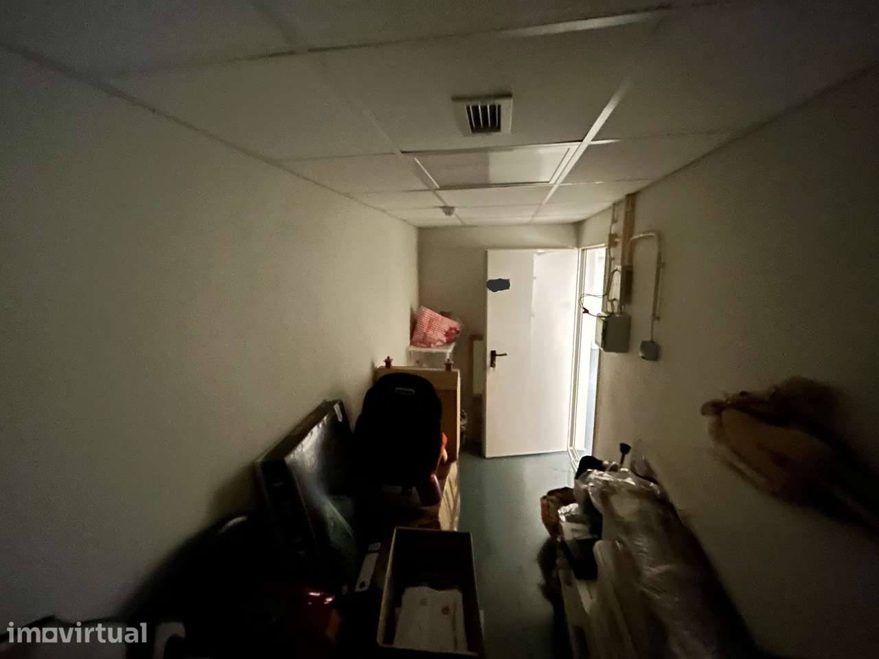 Lugar de Garagem (12m2) + Arrecadação (6m²) com Segurança 24h - Grande imagem: 3/7