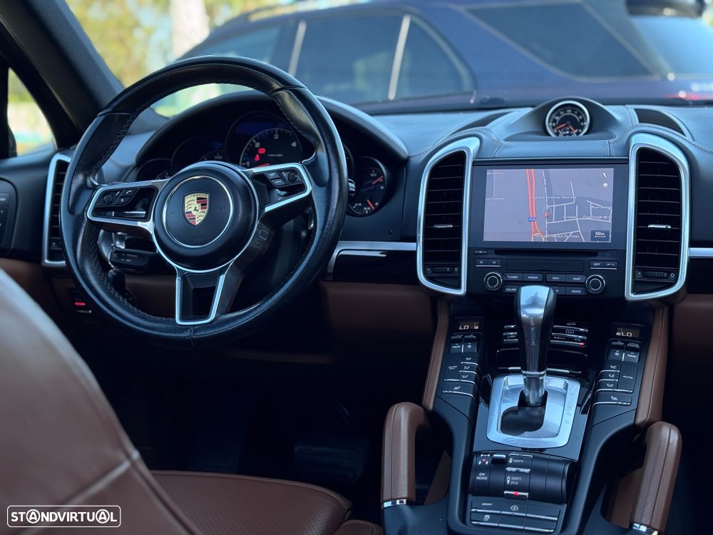 Porsche Cayenne Diesel Platinum Edition - 8