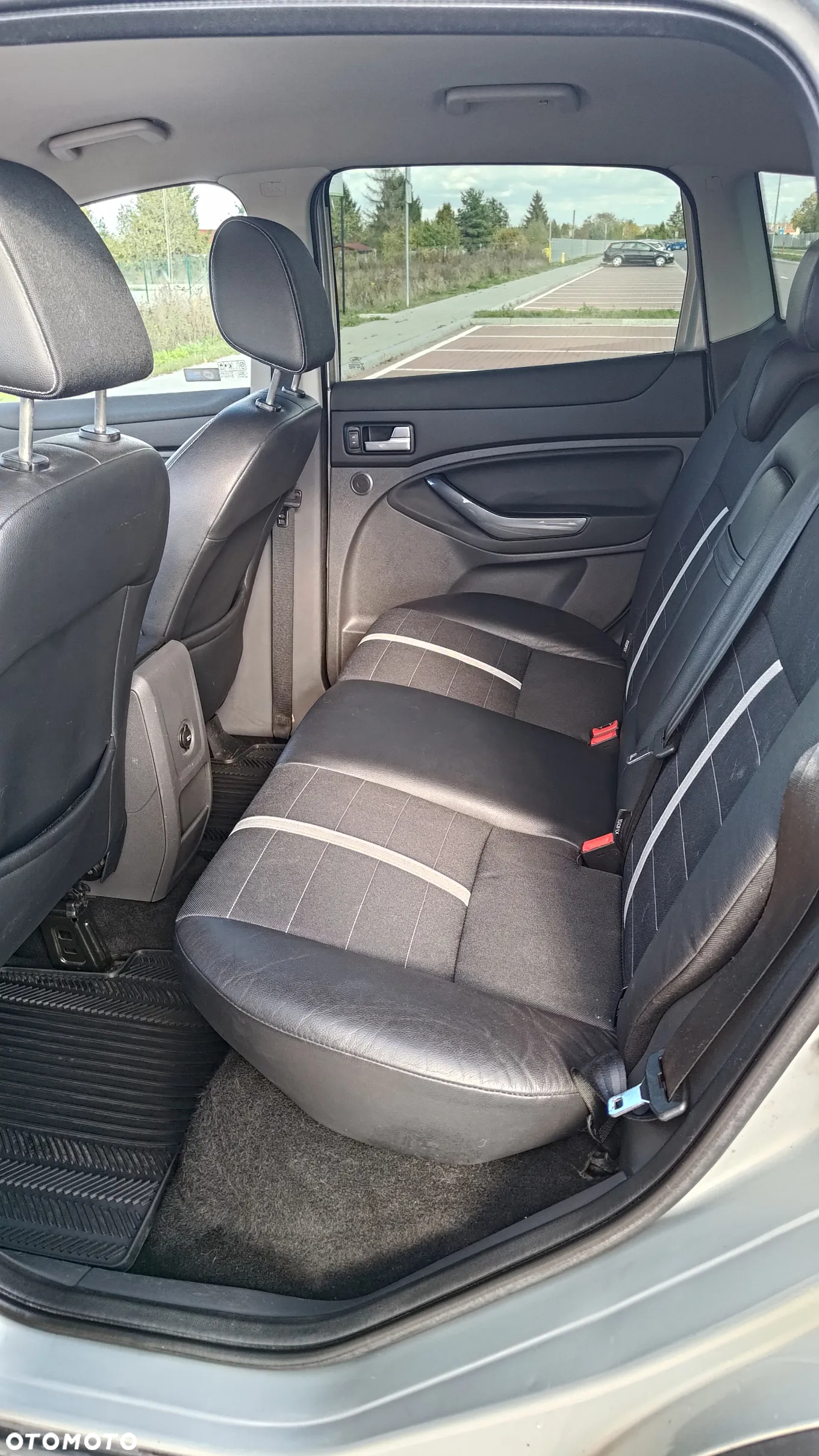 Ford Kuga 2.0 TDCi Titanium FWD - 17