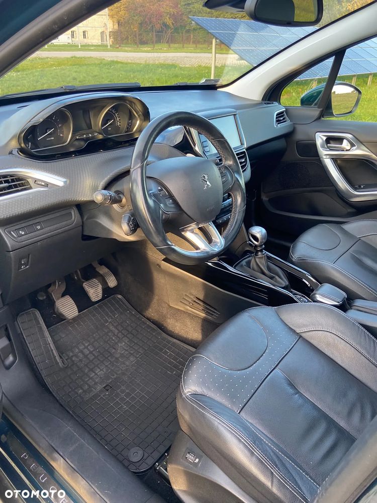 Peugeot 2008 1.6 BlueHDi Allure - 12