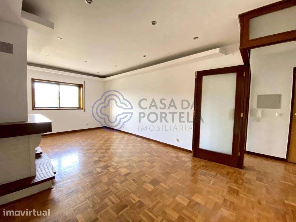 Apartamento T2 em Canidelo com Lugar de Garagem e Elevador. - Grande imagem: 2/26