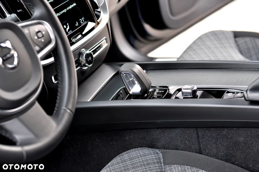Volvo V60 B3 B Geartronic Momentum Pro - 27