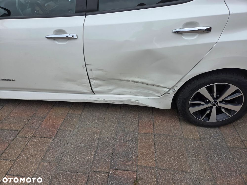 Nissan Leaf 40 kWh 3.ZERO - 14