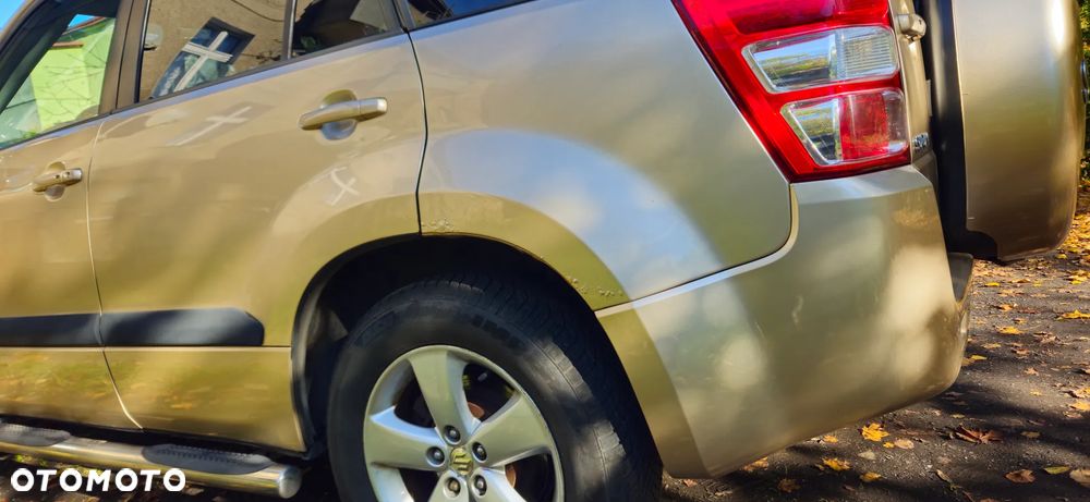 Suzuki Grand Vitara 1.9 DDiS Premium - 7