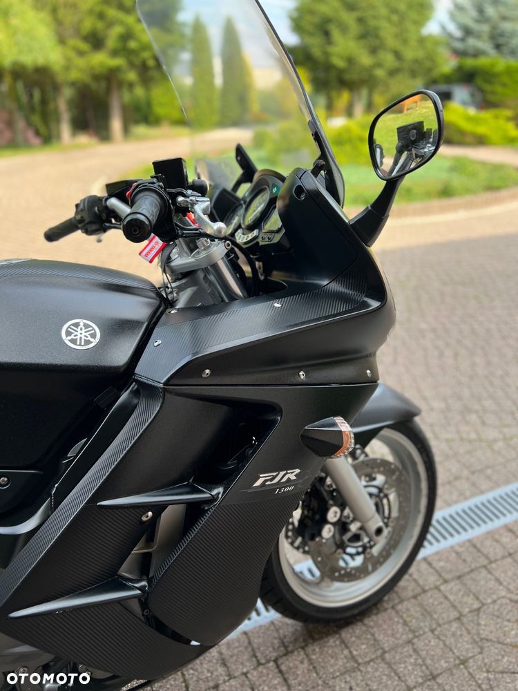 Yamaha FJR - 17