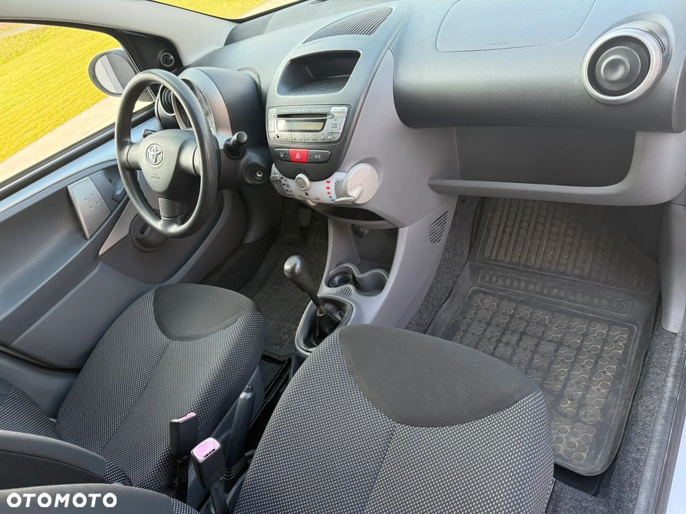 Toyota Aygo - 23