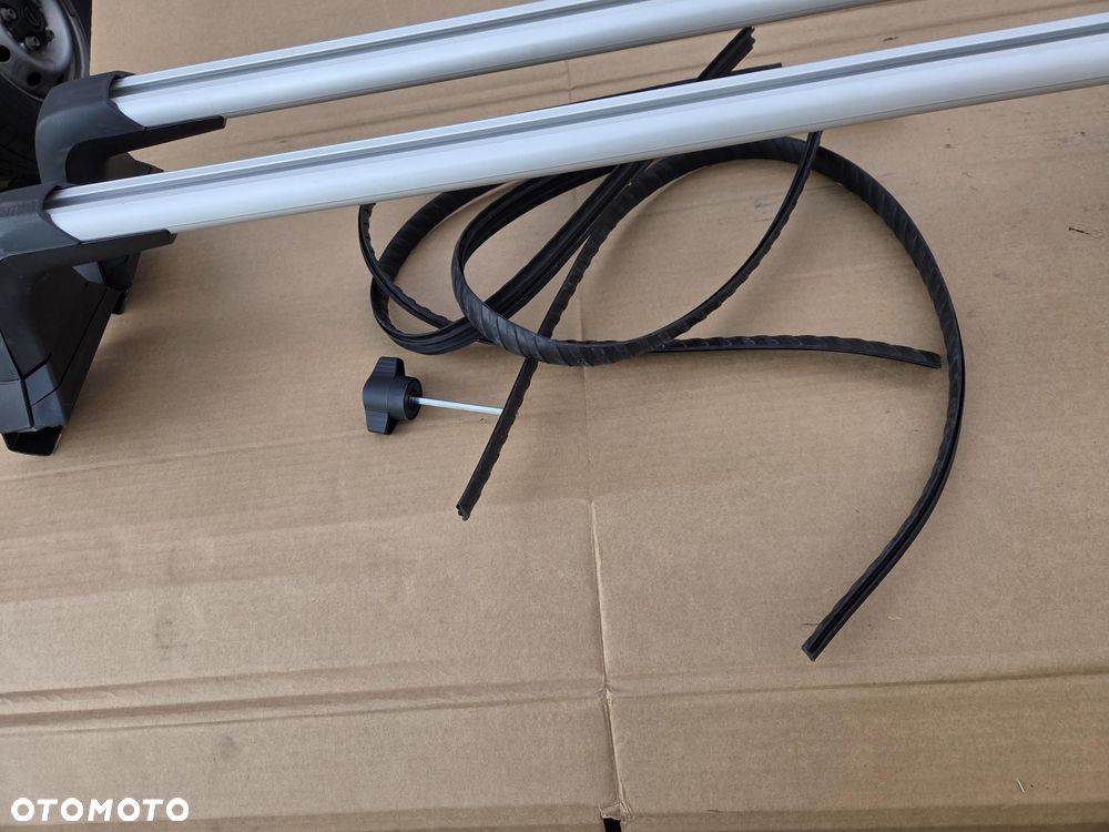 bagażnik dachowy bazowy Citroën C3 IV ë-C3 CC21 1694561080 Zestaw belek dachowych Citroën C3 - 4