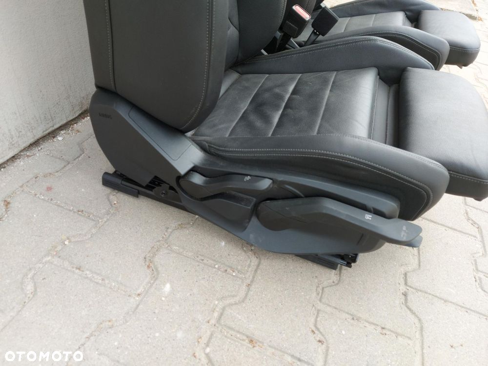BMW U06 220d FOTELE KANAPA KOMPLET - 4