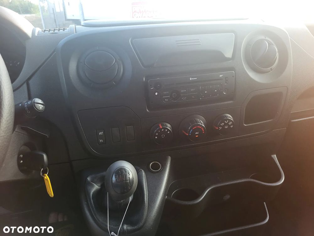Renault Master - 24