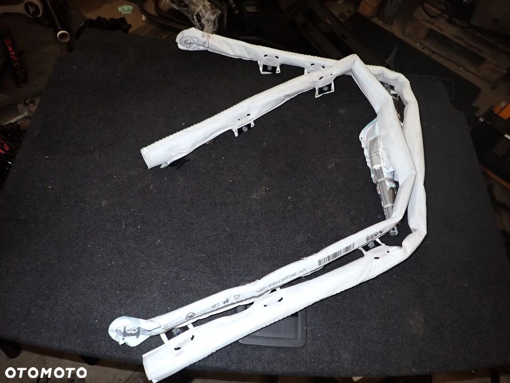 SKODA FABIA III LIFT MONTE CARLO KURTYNA AIRBAG PRAWA 6V0880742B - 1