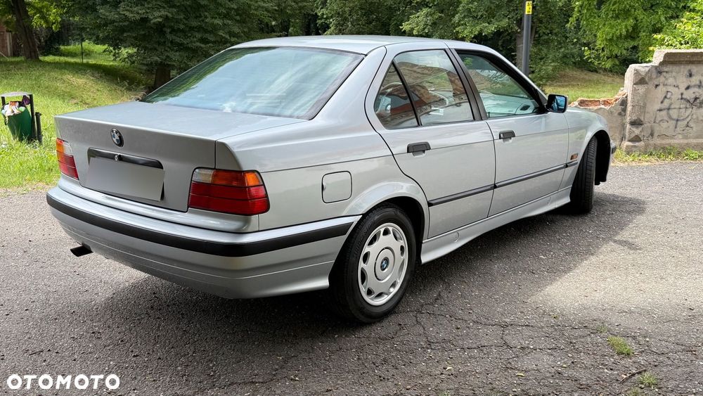 BMW Seria 3 - 12