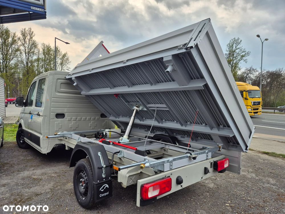 Volkswagen Crafter - 13