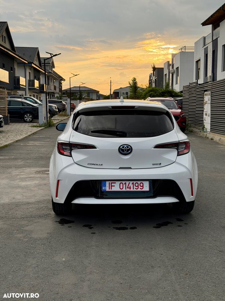 Toyota Corolla 1.8 HSD Business - 4