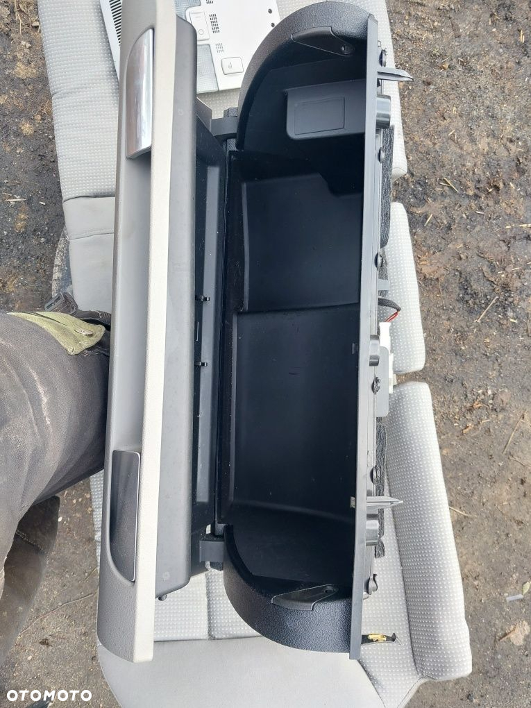 Schowek pasażera audi a3 8p jasny - 2