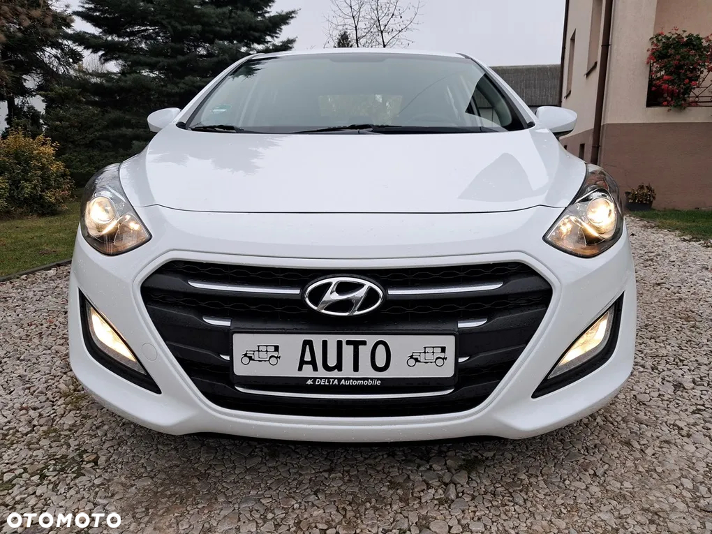 Hyundai i30 1.4 Passion - 10