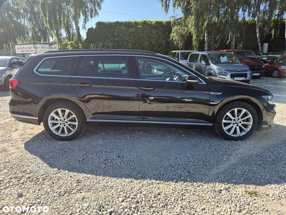 Volkswagen Passat - 14