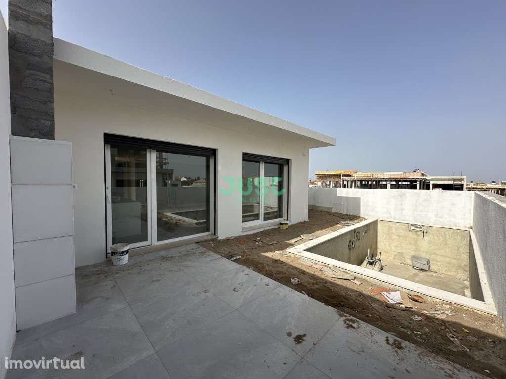 Moradia. térrea, isolada, T3 com 2 suítes, piscina e garagem em Aze... - Grande imagem: 3/30