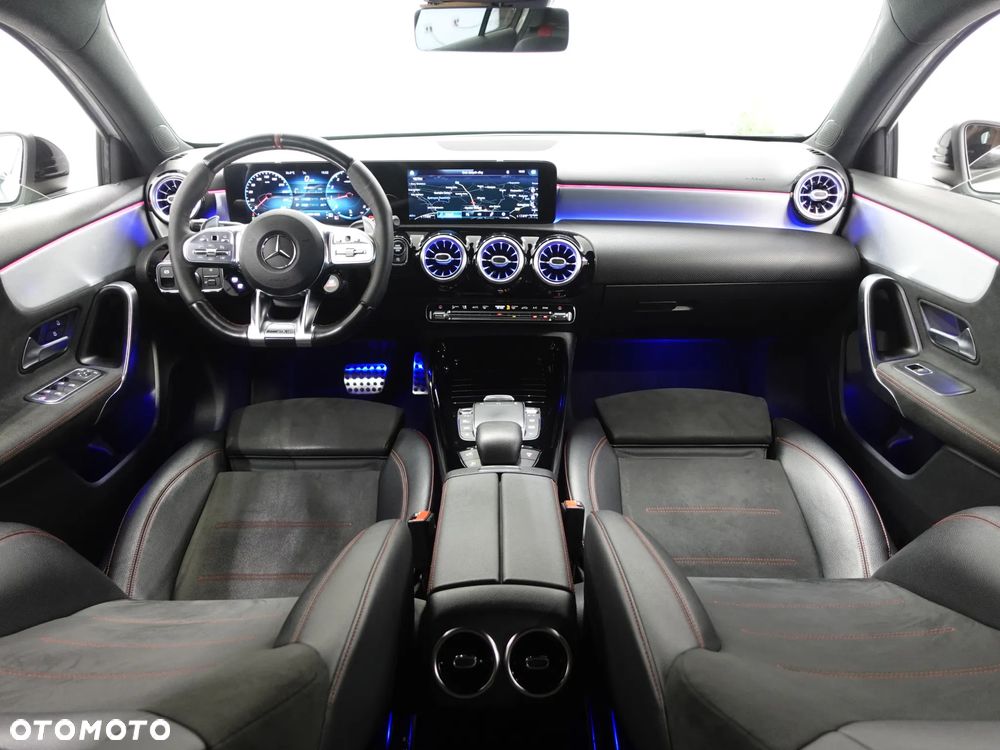 Mercedes-Benz Klasa A 45 S AMG 4-Matic 8G-DCT - 27
