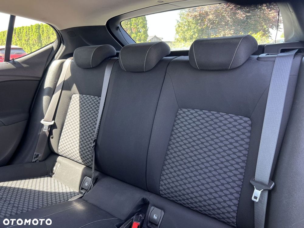 Opel Astra - 18