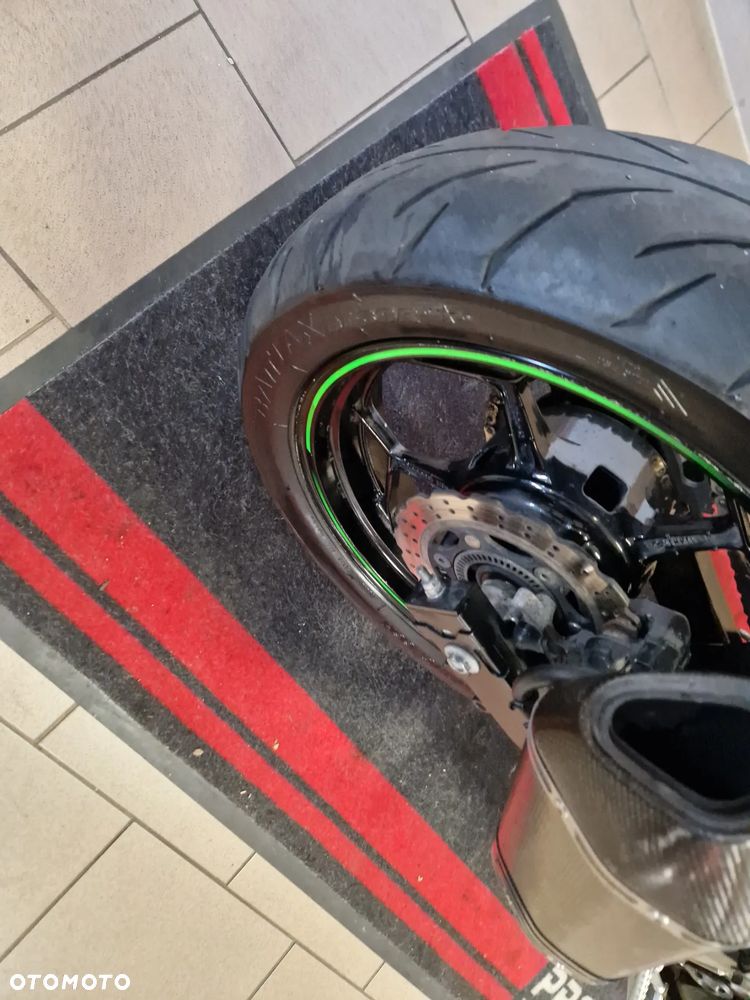 Kawasaki Ninja 300 ABS - 12