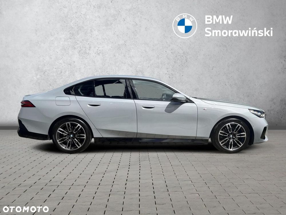 BMW Seria 5 520d mHEV M Sport - 6