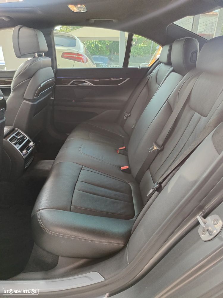 BMW 740 e iPerformance Pack M - 16