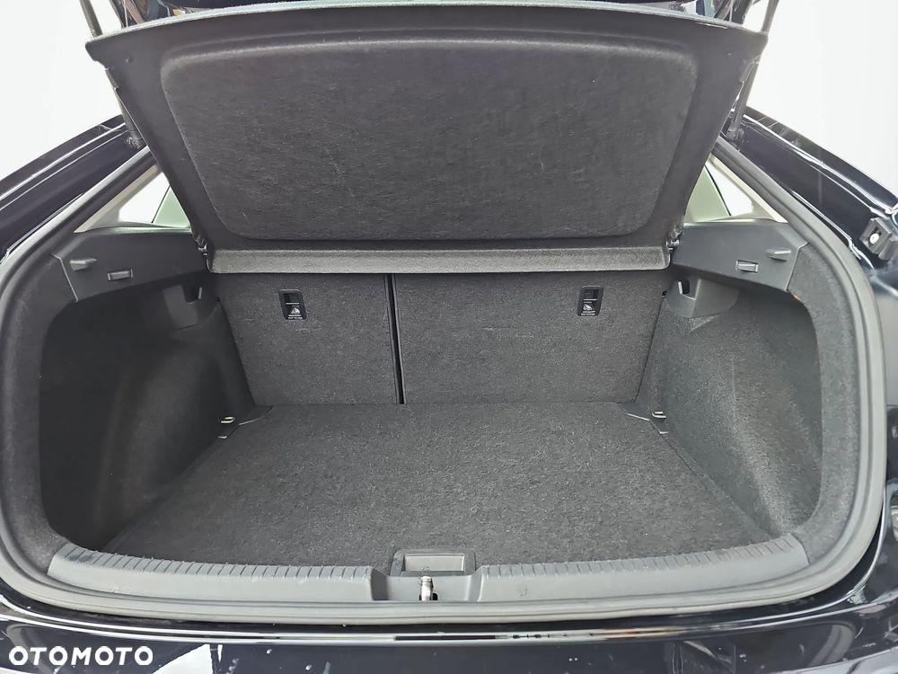 Volkswagen Taigo 1.0 TSI Life DSG - 27