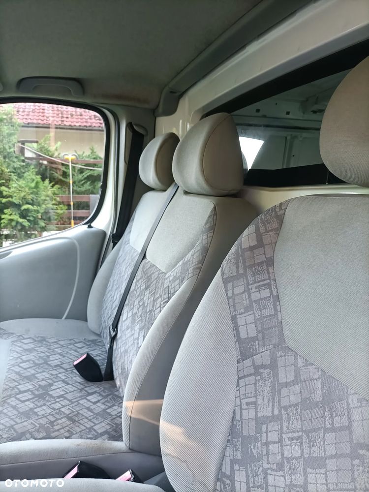 Opel Vivaro - 21