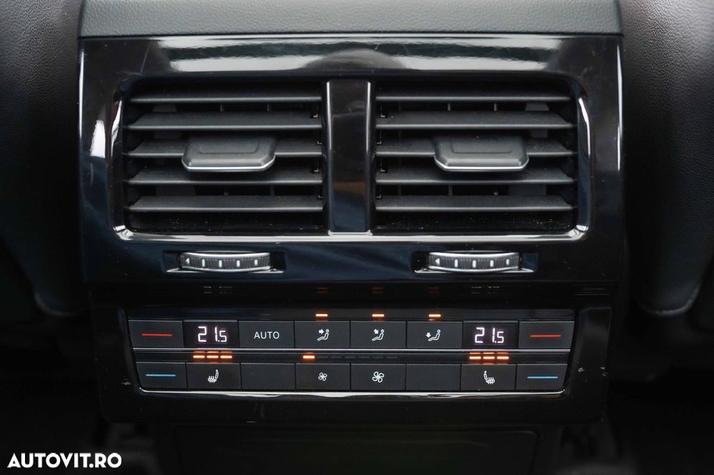 Volkswagen Touareg 3.0 V6 TDI SCR 4Motion Automatik Elegance - 16