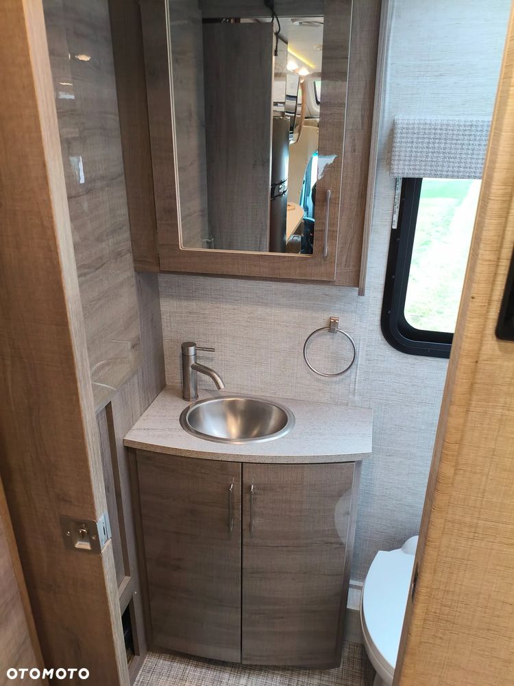 Mercedes-Benz Sprinter 907.255 - 21
