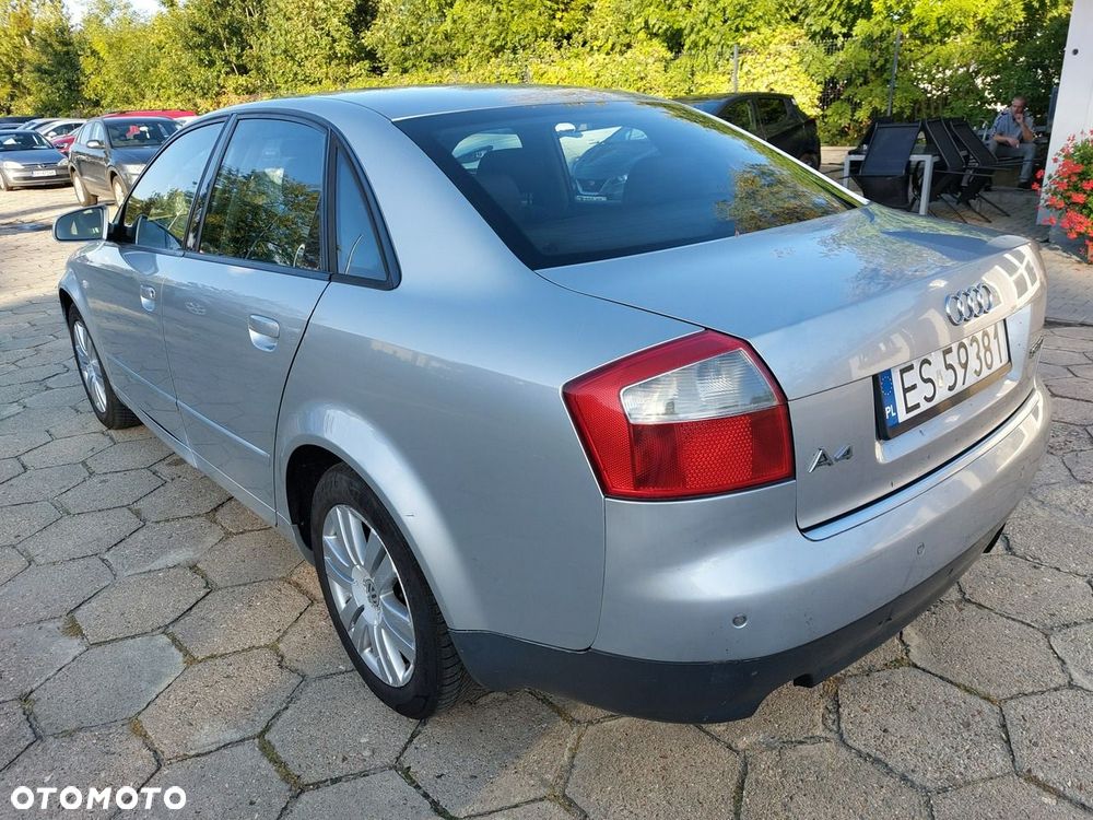 Audi A4 Limousine - 6