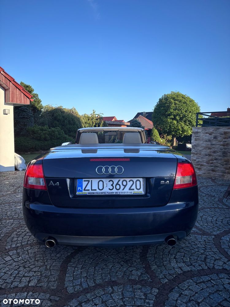 Audi A4 Cabrio 2.4 - 9
