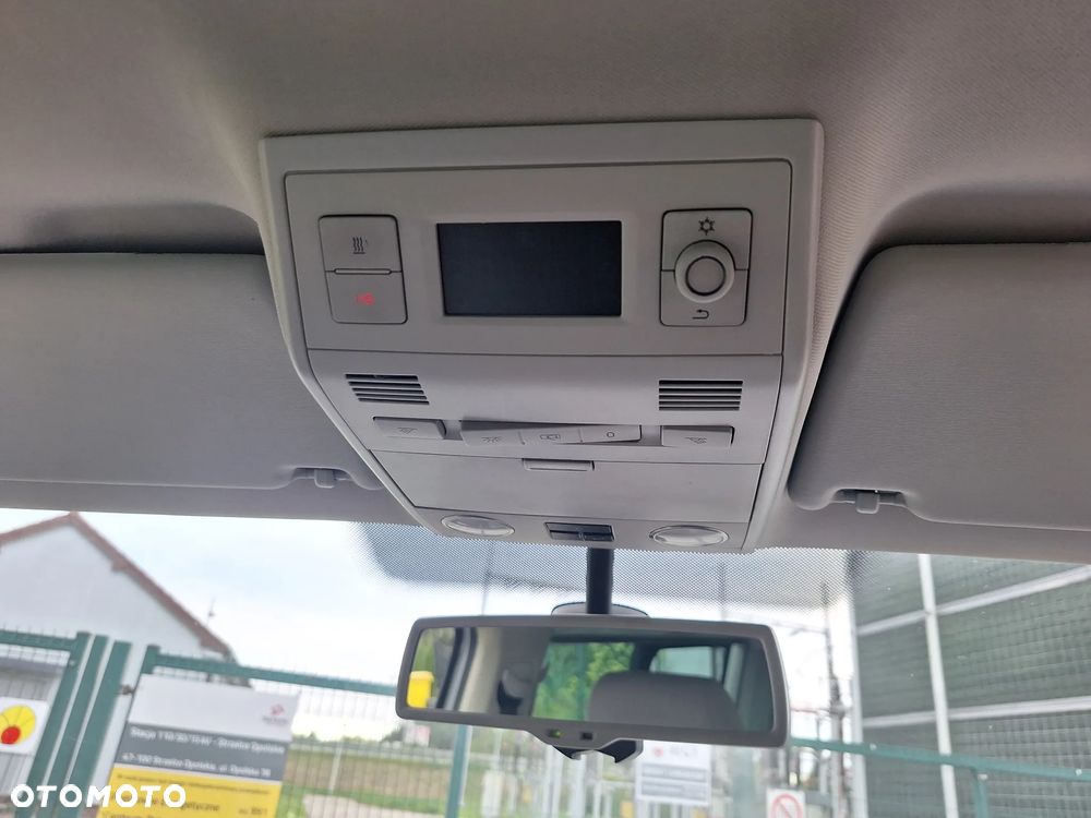 Volkswagen California - 17