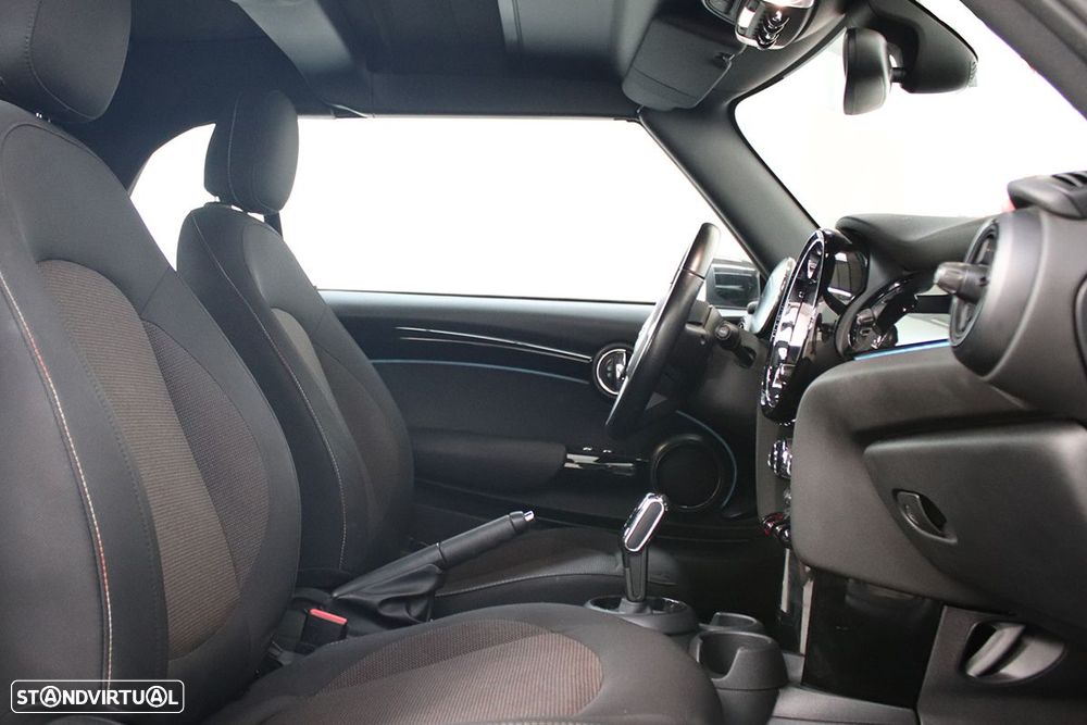 MINI Cabrio Cooper Auto - 20