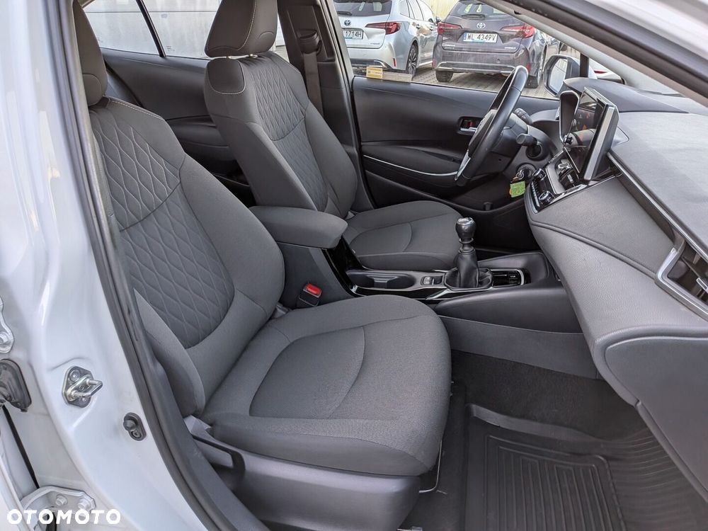 Toyota Corolla - 26