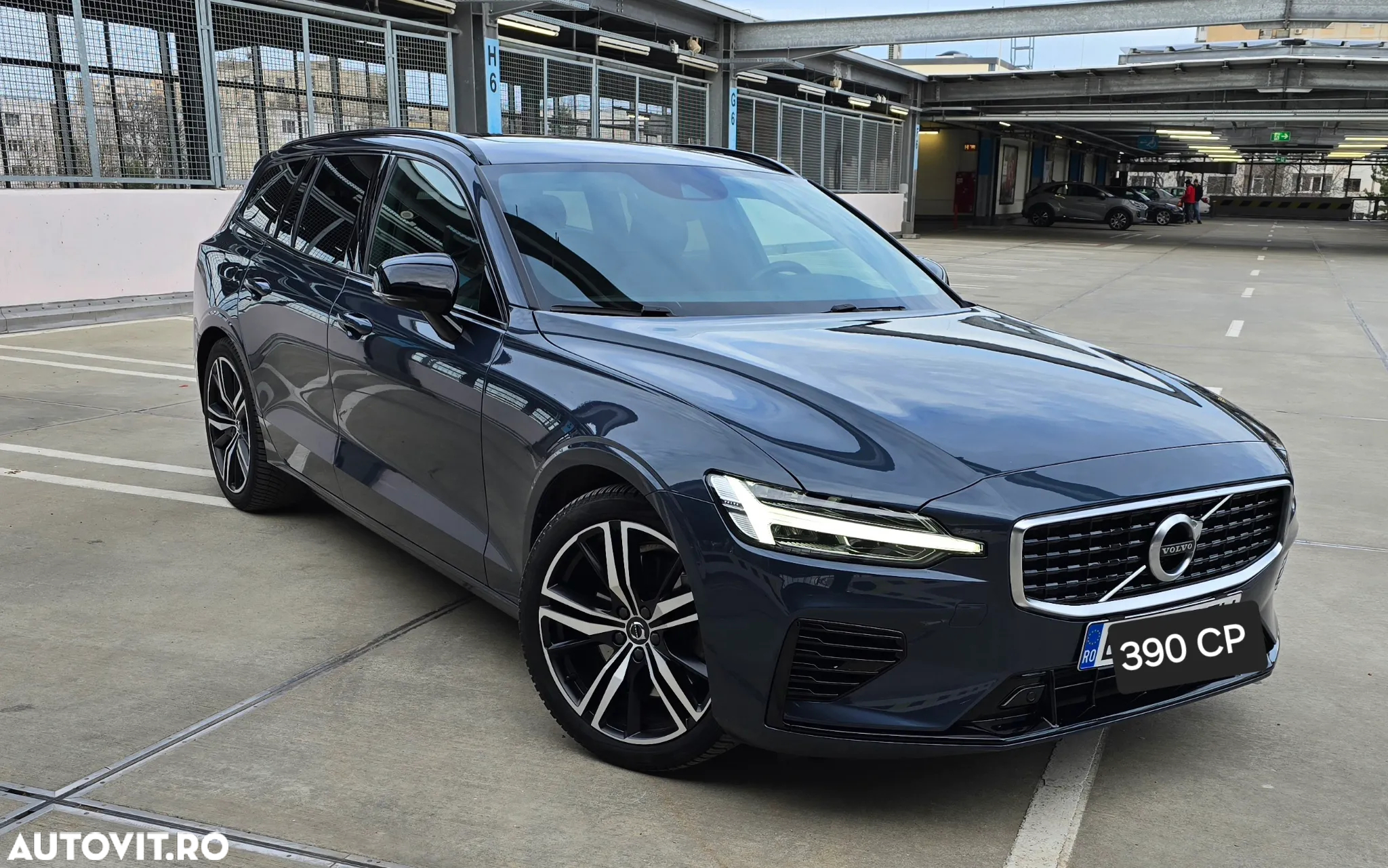Volvo V60 T8 AWD Twin Engine Geartronic R-Design - 2