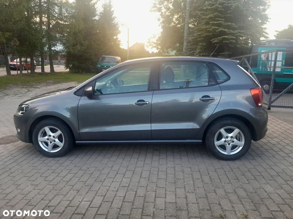 Volkswagen Polo - 2