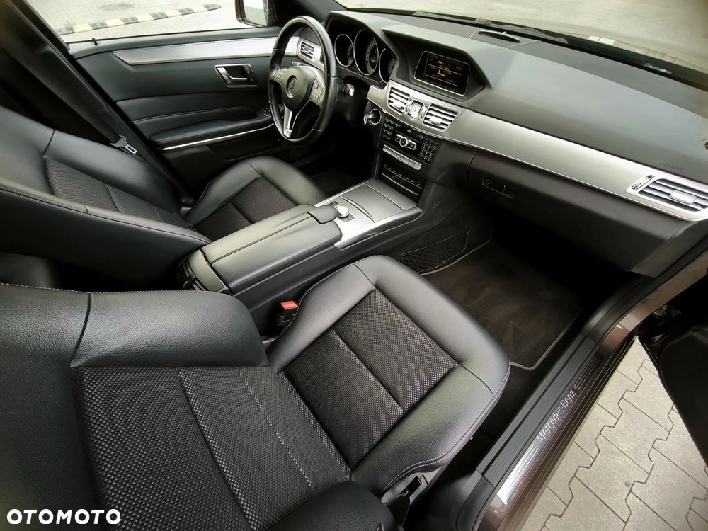 Mercedes-Benz Klasa E - 9