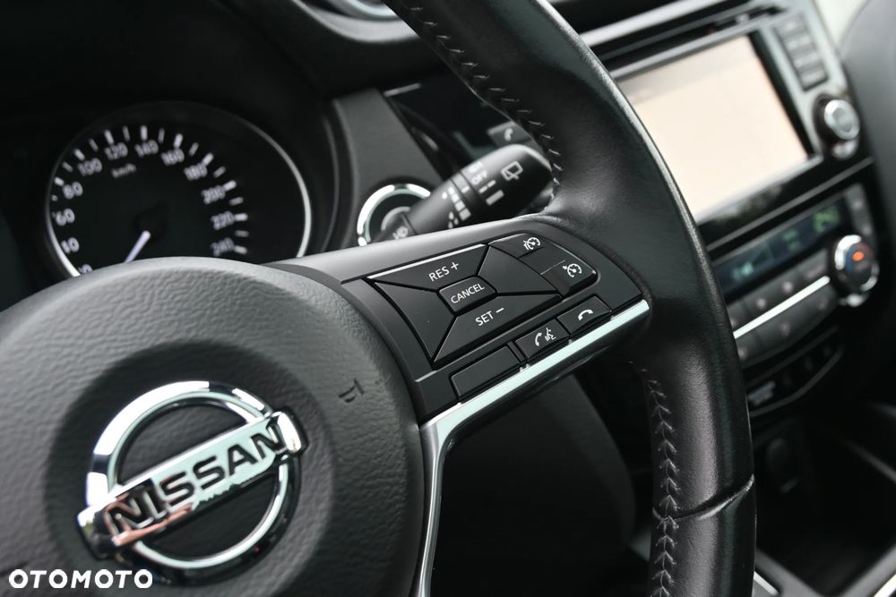 Nissan Qashqai 1.2 DIG-T Xtronic TEKNA+ - 38