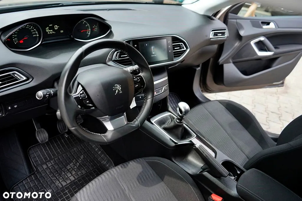 Peugeot 308 - 17