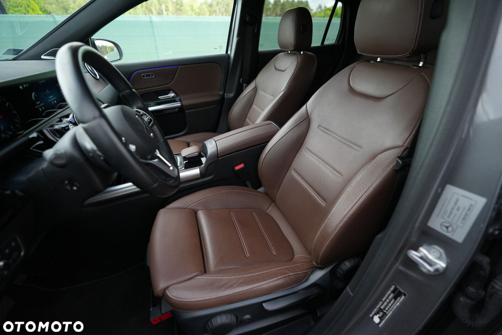 Mercedes-Benz GLA 200 - 21