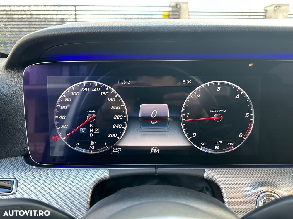Mercedes-Benz E 220 d 4Matic 9G-TRONIC Exclusive - 16