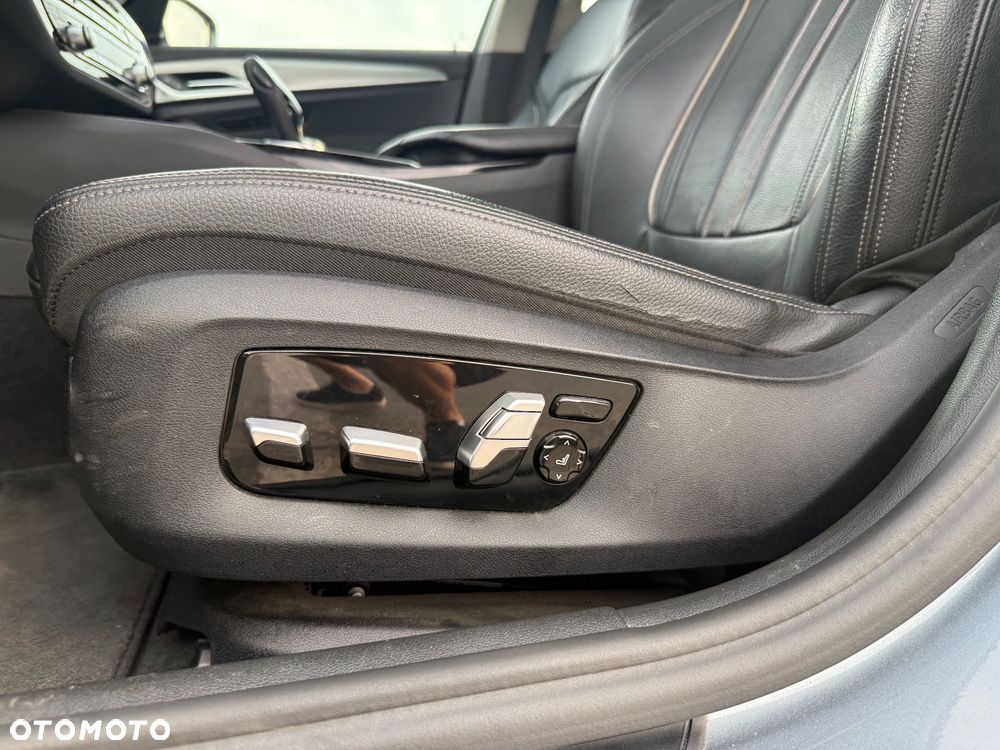 BMW Seria 5 530i Luxury Line - 21